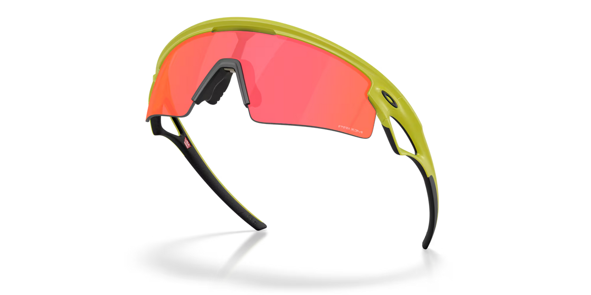 Sports sunglasses with matte yellow frame and red mirrored lenses