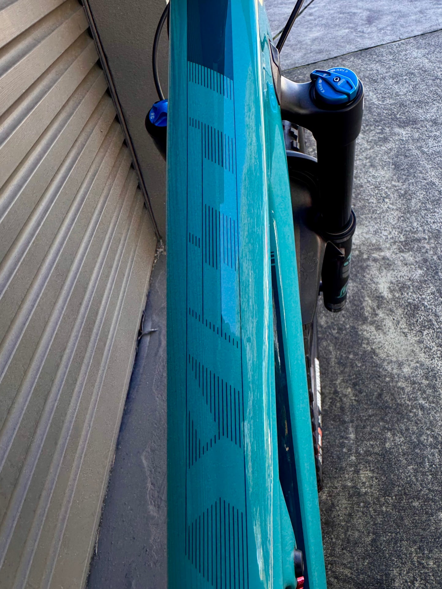 Yeti SB140 C2 — Venture Cycles, cycle shop Noosa